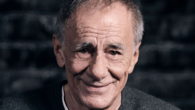Nella foto Roberto Vecchioni autore del libro 'L'orso bianco era nero' - Foto Profilo &copy;Facebook Roberto Vecchioni