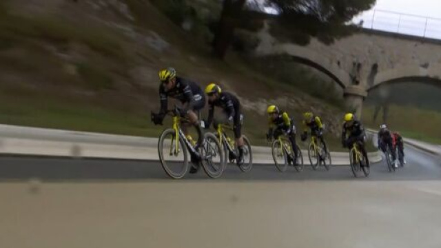 La Visma all'attacco alla Parigi-Nizza - &copy; Screenshot Eurosport.