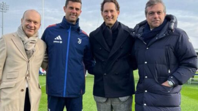Maurizio Scanavino, Thiago Motta, John Elkann e Cristiano Giuntoli. Foto &copy; Juventus