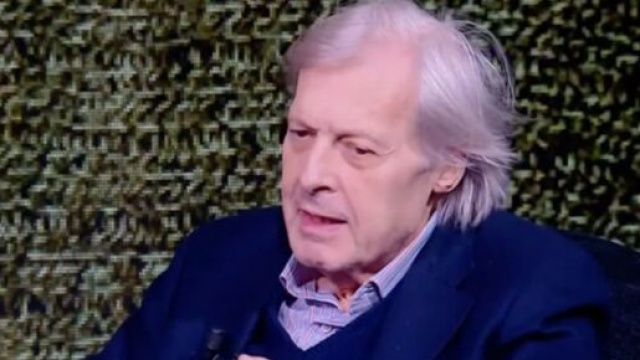 Vittorio Sgarbi in televisione &copy; Rai.