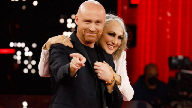 Rudy Zerbi e Alessandra Celentano - screenshot &copy; Canale 5.