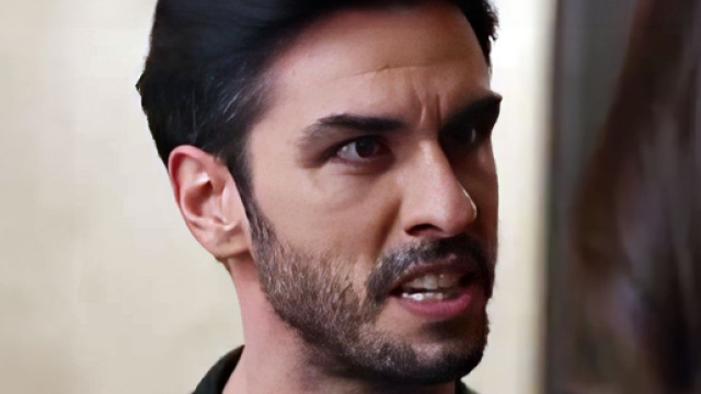 Behram Dicleli (Aras Aydın) &copy; Aldatmak (Tradimento) Mediaset