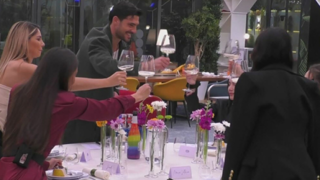 GF: nuovi litigi tra i concorrenti durante la cena del sabato (&copy;Grande Fratello/Mediaset).