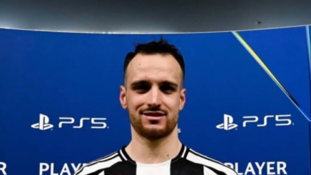 Federico Gatti vince il Player of the match &copy; Instagram