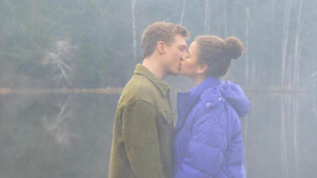 Vincent e Ana in una scena di &copy; Tempesta d'amore