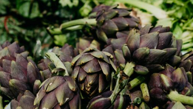 Diversi carciofi &copy; Foto pexels.com