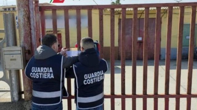 Il sequestro avvenuto a Crotone - &copy; Guardia Costiera di Crotone