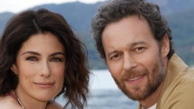 Anna Valle e Giorgio Marchesi &copy; Le onde del passato - Mediaset