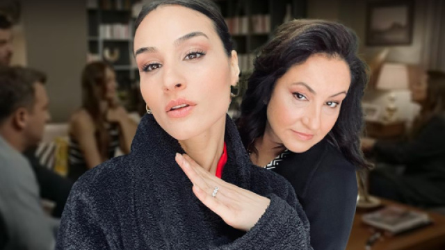 In primo piano Yeşim Denizeren (Asena Girişken) e İlknur G&uuml;lsoy (&Ouml;zlem Tokaslan) &copy; Aldatmak (Tradimento) Mediaset