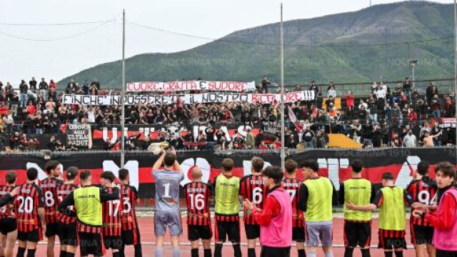 Gli ultras campani hanno esposto questo striscione durante l'ultimo match contro il Brindisi. Fonte &copy; Nocerina Calcio