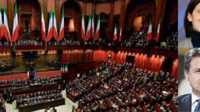 La Camera dei Deputati, Elly Schlein, Giuseppe Conte e Nicola Fratoianni &copy; immagini Wikimedia Commons