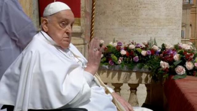 Papa Francesco in Piazza San Pietro (&copy;Rai).