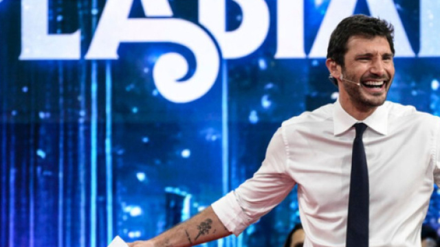 Stefano De Martino a Stasera tutto &egrave; possibile &copy; Rai 2