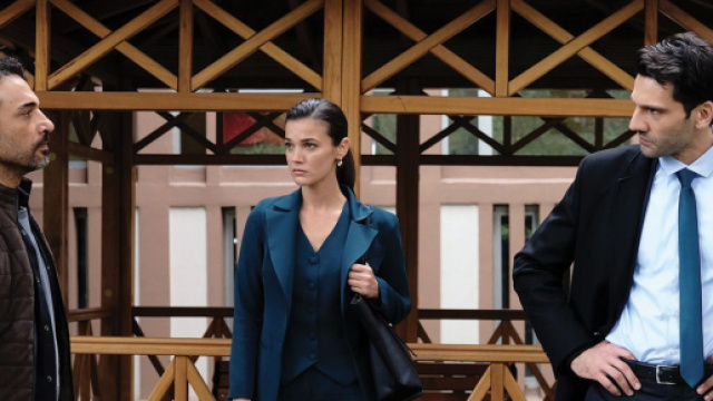 Cast Segreti di famiglia &copy; Mediaset Infinity.