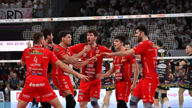 Civitanova Volley &copy; Pagina Facebook Ufficiale Lega Pallavolo Serie A