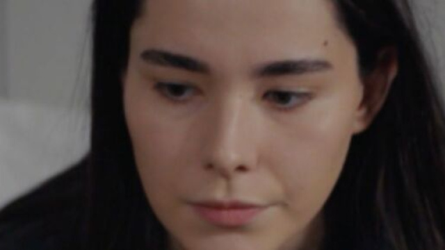 Oylum di Tradimento &copy; screenshot Canale 5.