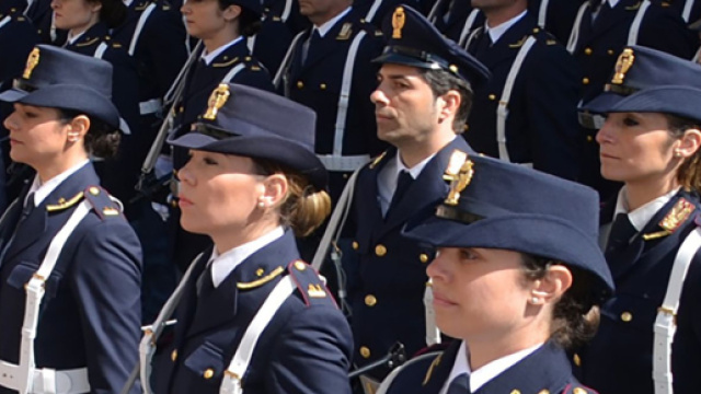 Poliziotti in servizio - &copy; Polizia di Stato.