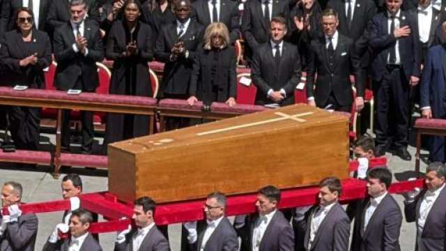 Un'immagine dal funerale di Papa Francesco - &copy; screenshot Rai