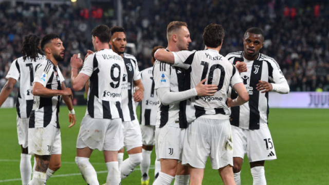 La Juventus esulta dopo un gol &copy; X