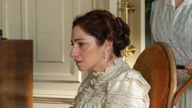 Eugenia torna al palazzo &copy; La Promessa.