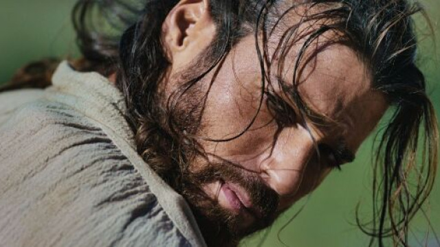 Can Yaman in una scena de Il Turco &copy; Mediaset.