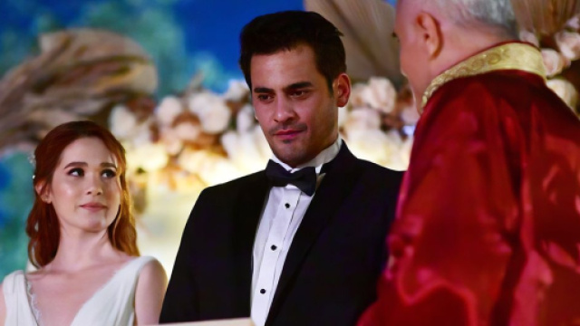 Tolga (Caner Şahin) sposa Selin (Burcu S&ouml;yler)) &copy; Tradimento Aldatmak - Mediaset.