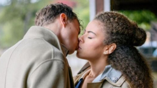 Ana e Philipp in una scena di &copy; Tempesta d'amore