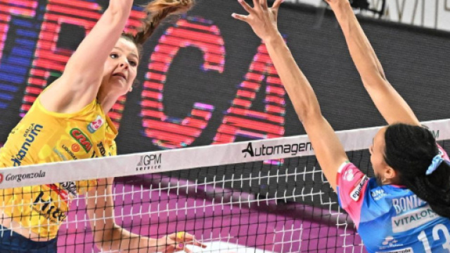 Un frangente della gara Conegliano-Novara Volley &copy; Pagina Facebook ufficiale Lega Pallavolo Serie A Femminile