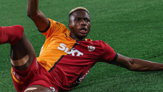 Victor Osimhen durante un'azione &copy; Instagram