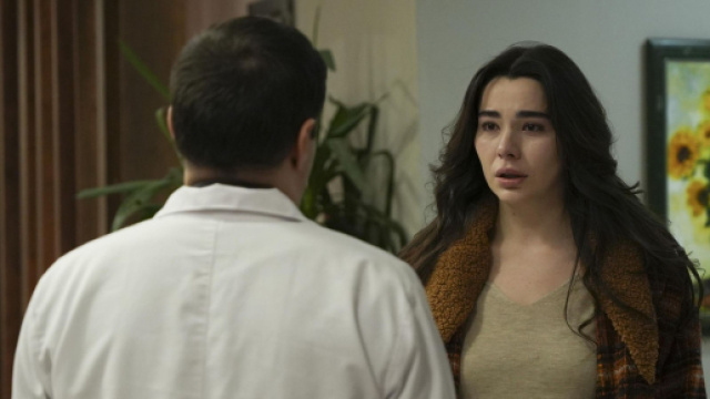 Oylum di Tradimento &copy; screenshot Canale 5.