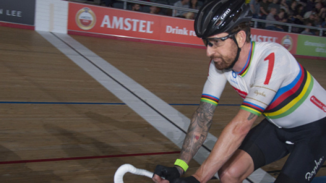 Bradley Wiggins in pista &copy; Wikimedia Commons