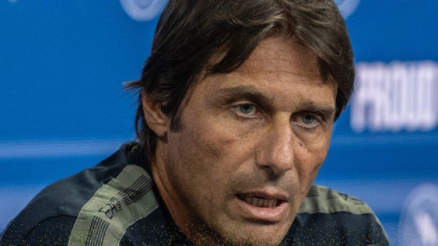 Antonio Conte in conferenza stampa &copy; SSC Napoli