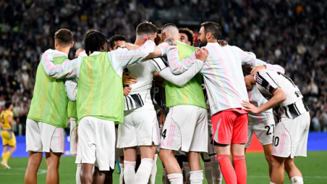 La Juventus esulta dopo un gol &copy; X