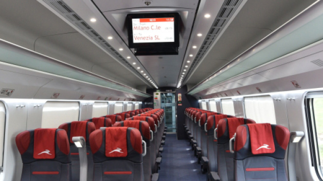 Interno carrozza del treno Italo &copy; Italo.