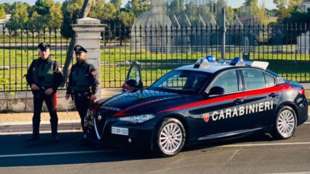 Carabinieri in servizio - &copy; Carabinieri