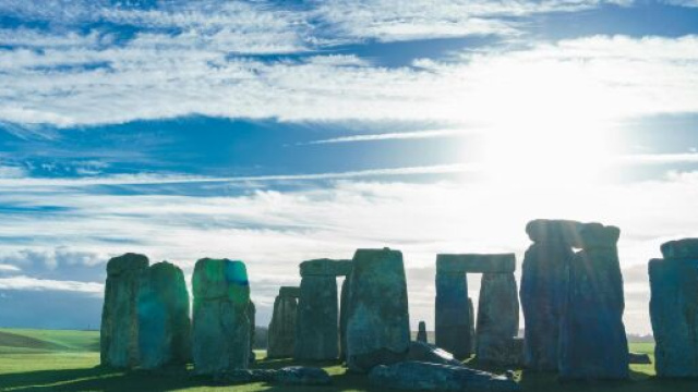 Stonehenge al tramonto- &copy; Pexels