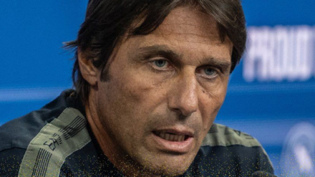 Antonio Conte in conferenza stampa &copy; SSC Napoli