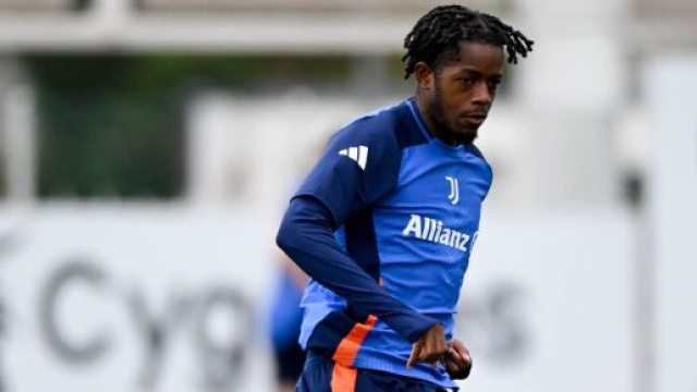 Samuel Mbangula in allenamento &copy; Juventus FC