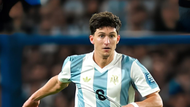 Leonardo Balerdi con la maglia dell'Argentina &copy; profilo Instagram leobalerdi5