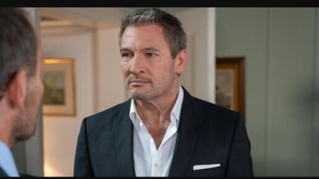 Markus in una scena di Tempesta d'amore &copy; Mediaset.