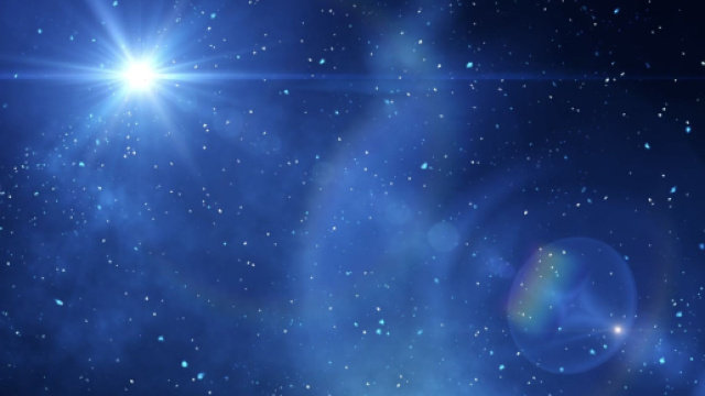Cielo notturno con una stella brillante all&rsquo;orizzonte - &copy; Pixabay.