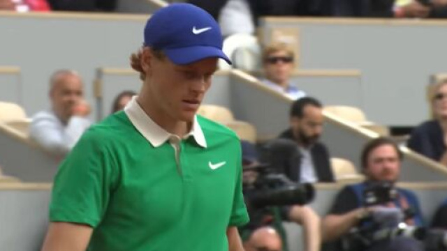 Jannik Sinner durante la finale contro Alcaraz - &copy; screenshot Eurosport.