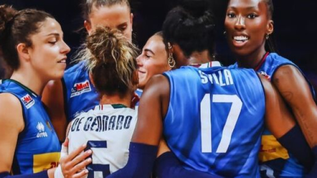 Italia femminile Volley &copy; Pagina Facebook ufficiale della Federazione Italiana Pallavolo
