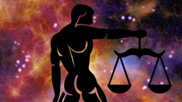 Segno zodiacale della Bilancia &copy; Pixabay.