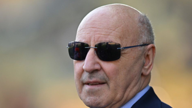 Marotta segue l'allenamento &copy; Facebook