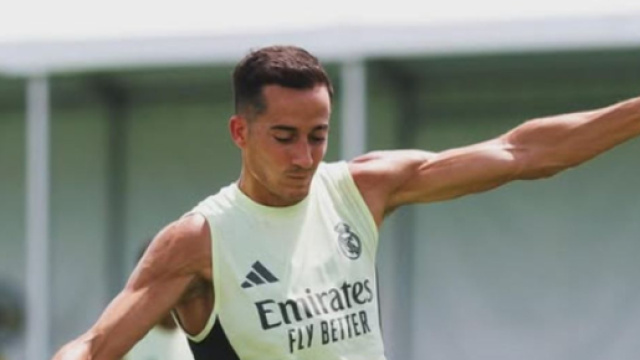 Lucas Vazquez con la maglia del Real Madrid &copy; Instagram
