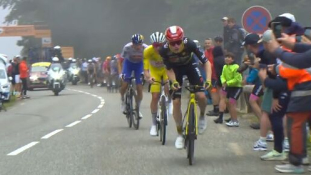 Jonas Vingegaard e Tadej Pogačar al Tour &ndash; &copy; Screenshot Eurosport.