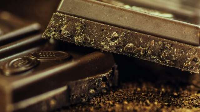 Una tavoletta di cioccolato &copy; Pexels