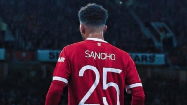 Jadon Sancho durante una partita &copy; Instagram