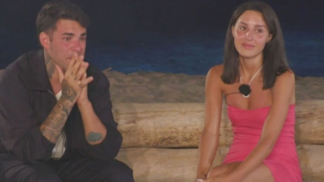 Valerio e Sarah a Temptation Island &copy; Canale 5.